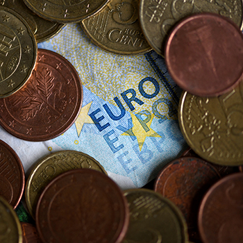 Three international money transferring services students must know about